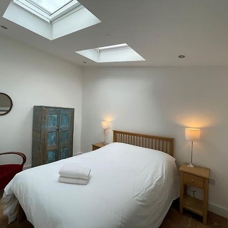 Tranquil, Secluded, Rural Cottage For Two Beaumaris Esterno foto